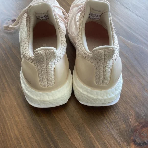 Women’s Adidas Ultraboost DNA Sneakers - Picture 7 of 8